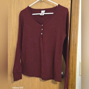 Women's Burgundy Long Sleeve Top